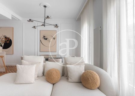 Flat for rent with views in Trafalgar (Madrid) - Photo 3