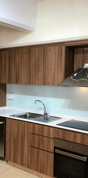 Mosque Street (D1), Detached - For Rent - Photo 1