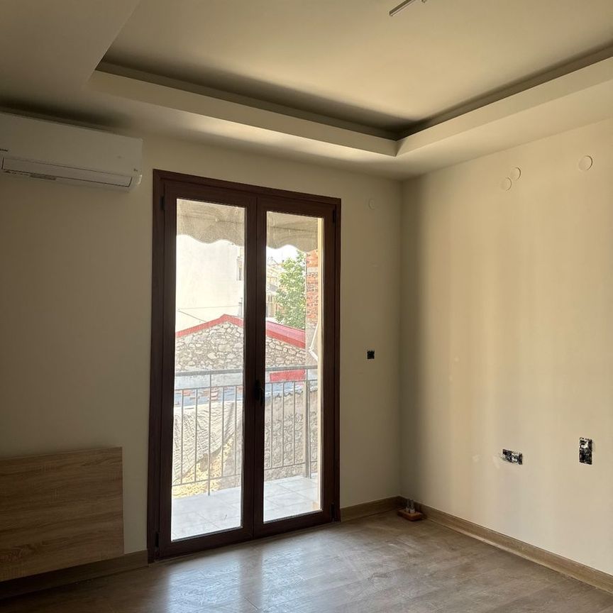 Studio/Γκαρσονιέρα για ενοικίαση Κέντρο (Λαμία) - Φωτογραφία 1