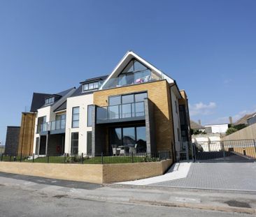 2 bedroom ground floor flat to rent - Photo 1