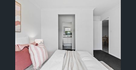 Fresh Contemporary Living With Room to Grow - Photo 3