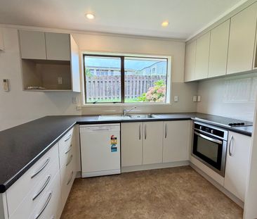 28A Birman Close, Half Moon Bay, Auckland - Photo 6