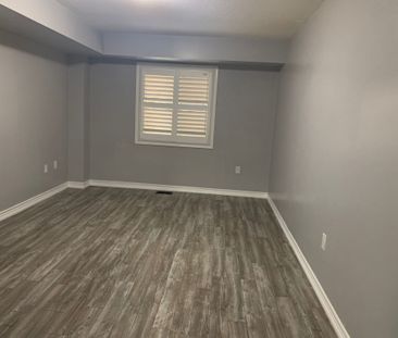 For Lease - 26 Roulette Crescent, Brampton, Ontario - Photo 4