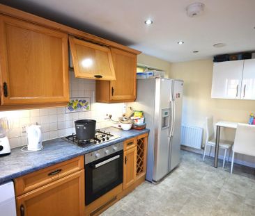 1 bedroom in a house share to rent - Photo 5