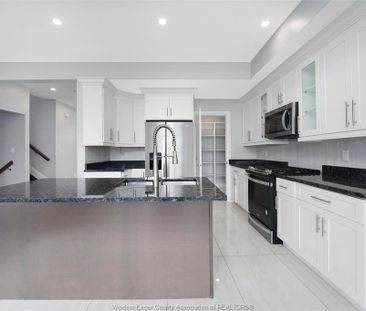 For Lease - 1933 VILLA CANAL Drive, Kingsville, Ontario - Photo 2