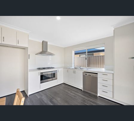 6 Stilton Way, Byford, WA 6122 - Photo 1