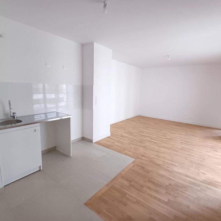 location Appartement T4 DE 93.59m² À CLICHY - Photo 1