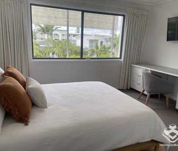 2 Bedroom Apartment Furnished - Photo 3