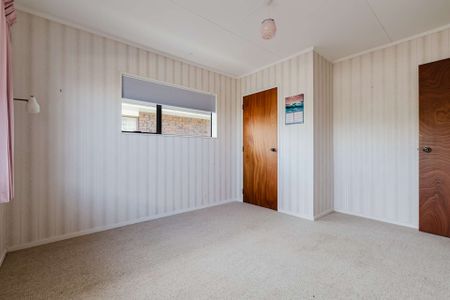 2 Bedroom on Warwick - Photo 4