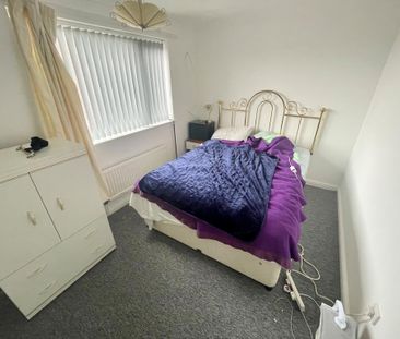 3 bedroom detached house to rent - Photo 4