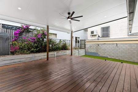 An Entertainer's Dream! - Photo 2