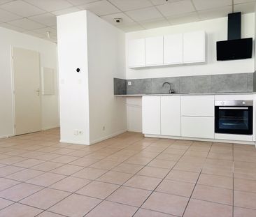 Location Appartement 2 pièces 43m² LONGWY 54400 - Photo 2
