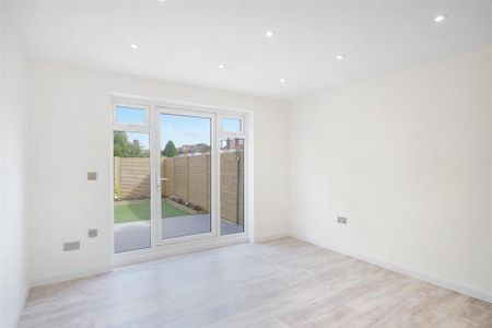 2 bedroom terraced house to rent - Photo 2