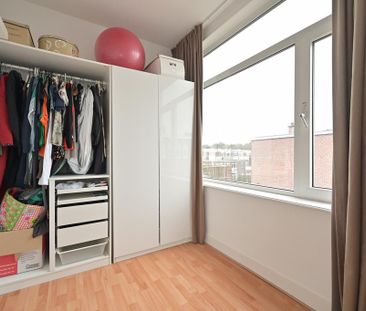 Te huur: Appartement Van Nijenrodestraat in Den Haag - Photo 2