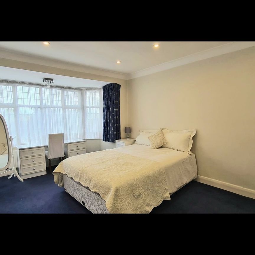 Room in a Shared House, Woodcock Hill, HA3 - Photo 1