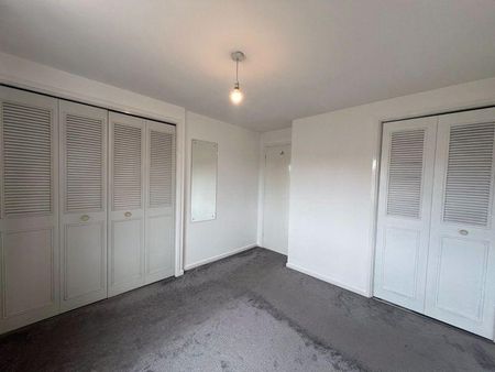 2 bedroom end of terrace house to rent - Photo 4