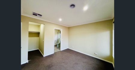 4 Bedroom In Prime Location - Not To Be Missed!! - Photo 3