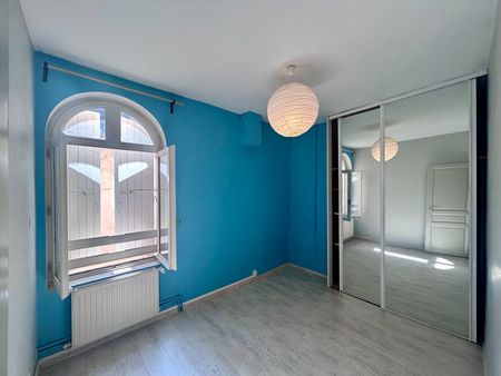 Location Appartement 4 pièces 79m² - Photo 3