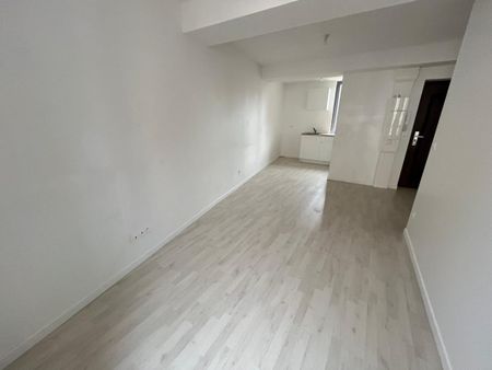 Location Appartement 2 pièces 32m² COULOMMIERS 77120 - Photo 2