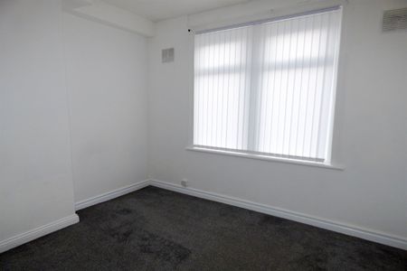 2 bed flat to rent in Collingwood Street, South Shields, NE33 - Photo 4