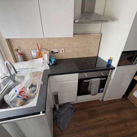 1 bedroom semi-detached house to rent - Photo 3