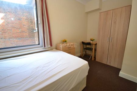 Basingstoke Road, Reading, Berkshire, RG2 0ET - Photo 2