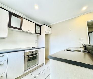 Charming 2BR Unit in Bryndwr for 60 Plus - Photo 3