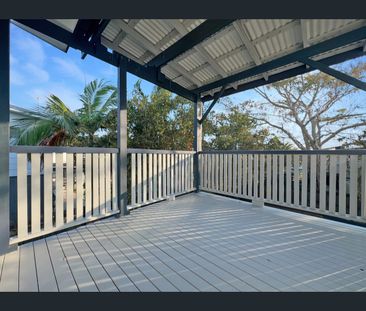 20 Saunders Street, Point Vernon, Qld 4655 - Photo 3