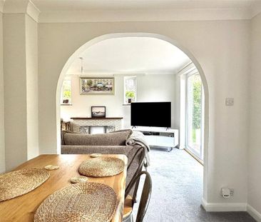 3 bedroom detached house to rent - Photo 3