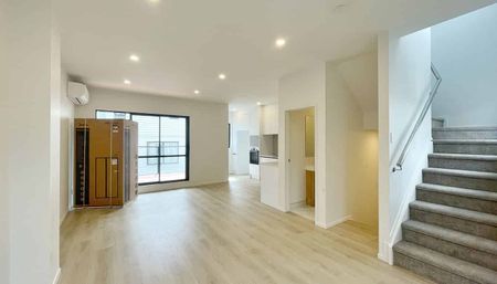 Ready to move in - fully furnished unit - Photo 4