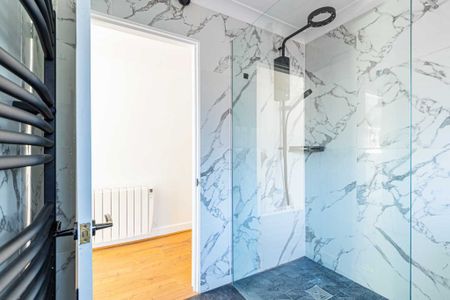 2 bed Flat for rent - Photo 5