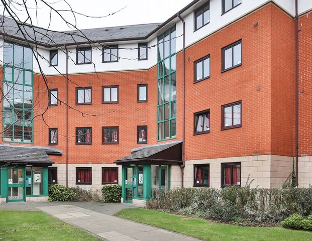 Manchester Gardens - Photo 1