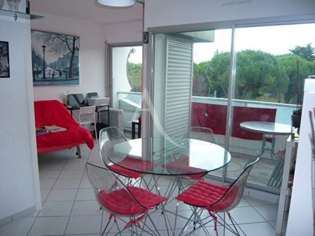 Location Appartement 2 pièces 31m² LA GRANDE MOTTE 34280 - Photo 3