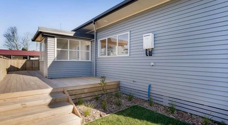 Charming 5BR Home with Deck & Pets OK! - Photo 4