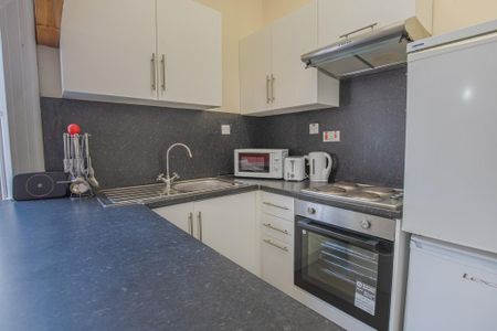 1 bedroom flat to rent - Photo 4