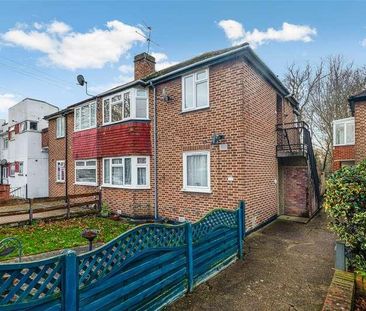 Deer Park Gardens, Mitcham, CR4 - Photo 4