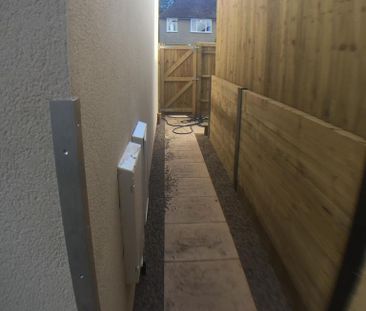 2 bedroom semi-detached house to rent - Photo 4