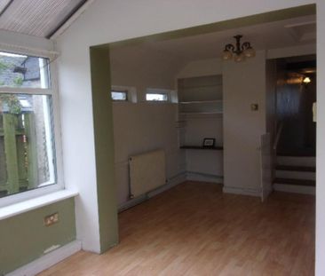 2 bedroom semi-detached house to rent - Photo 2