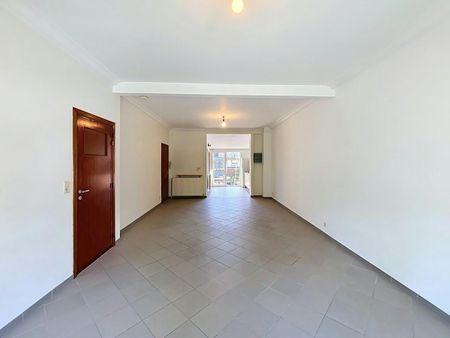 Huis te huur in Brasschaat met 2 slaapkamers - Photo 2