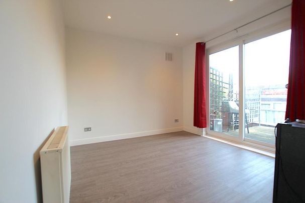 2 bedroom detached bungalow to rent - Photo 1