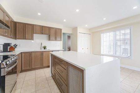 For Lease - 122 Ainley Road, Ajax, Ontario - Photo 4