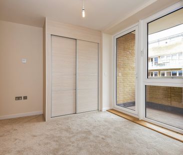 Almansa Way, Lymington, SO41 flat to rent - Photo 5