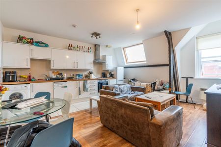 3 bed apartment to rent in St Andrews Street, City Centre, NE1 - Photo 4