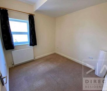 Hook Road, Epsom, KT19 - Photo 2