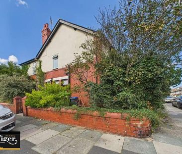 Scarsdale Avenue, Blackpool, FY4 - Photo 2