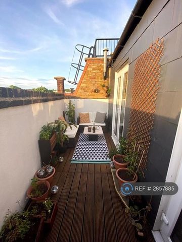 2 bedroom flat to rent - Photo 4