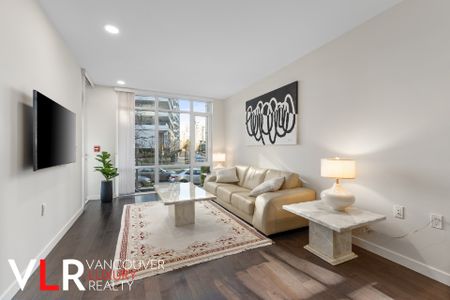 28 East 1st Avenue - Photo 2