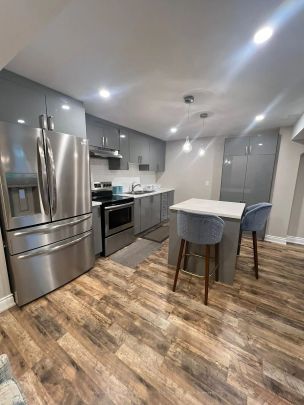 Detached Home For Lease | W9250912 - Photo 1