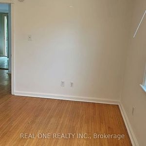 For Lease - 92 Binkley Crescent Unit# Second Floor Room, Hamilton, Ontario - Photo 3