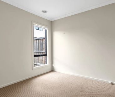 Modern Family Living in the Heart of Jubilee Estate - Photo 4